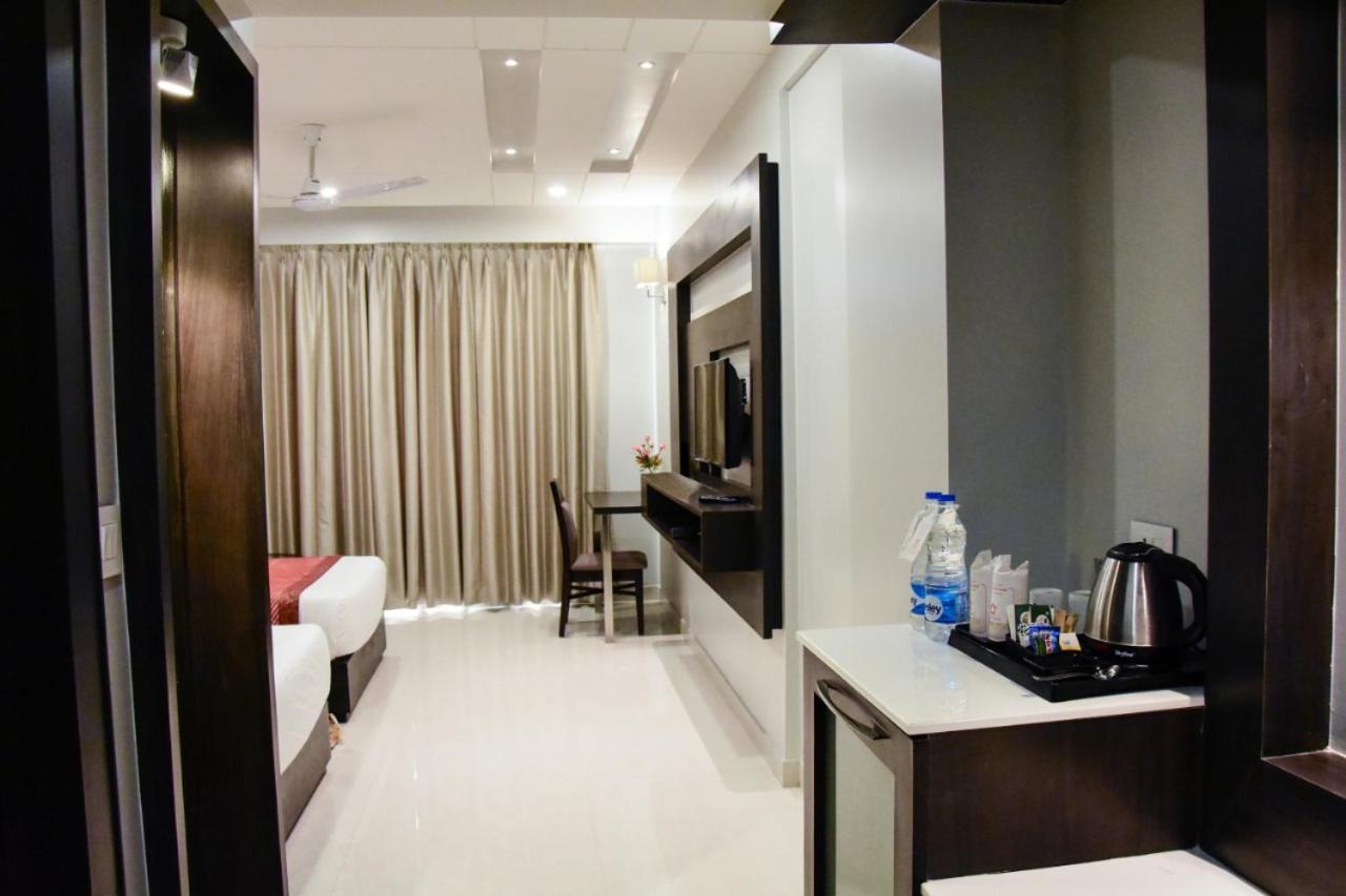 Hotel Platinum Shravasti Katra  Exterior photo